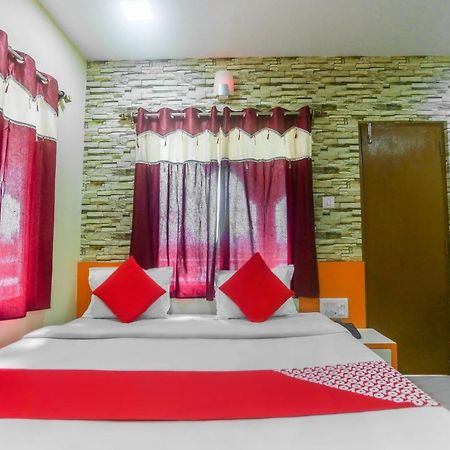 Oyo 60771 New Puri Hotel Ngoại thất bức ảnh