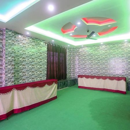 Oyo 60771 New Puri Hotel Ngoại thất bức ảnh