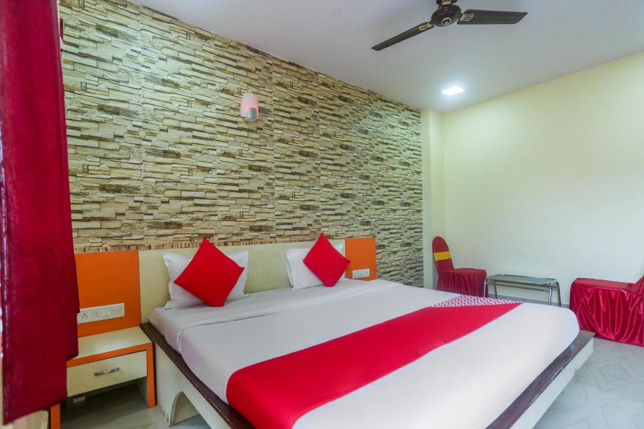 Oyo 60771 New Puri Hotel Ngoại thất bức ảnh