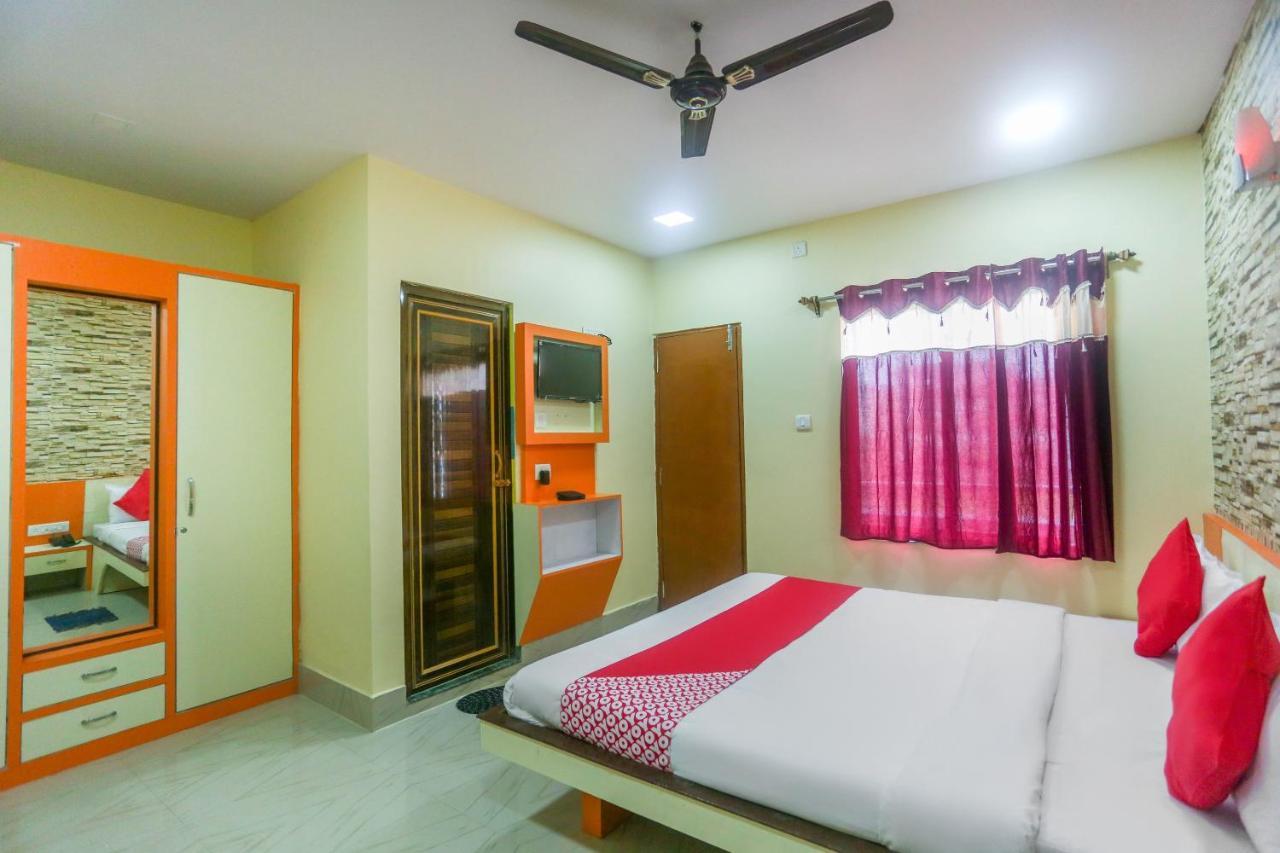 Oyo 60771 New Puri Hotel Ngoại thất bức ảnh