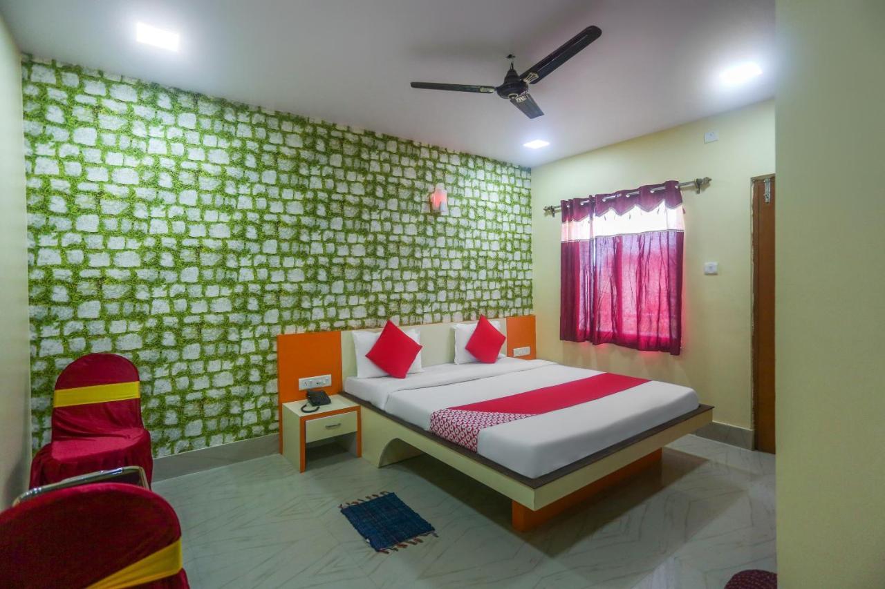 Oyo 60771 New Puri Hotel Ngoại thất bức ảnh