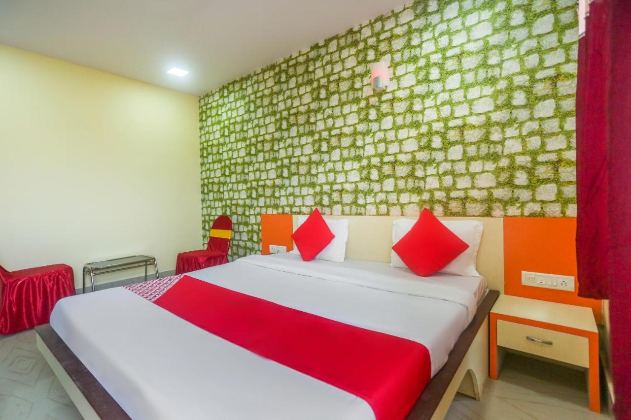 Oyo 60771 New Puri Hotel Ngoại thất bức ảnh