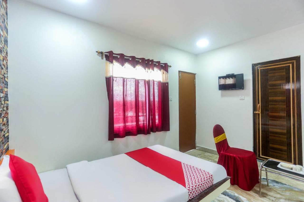 Oyo 60771 New Puri Hotel Ngoại thất bức ảnh