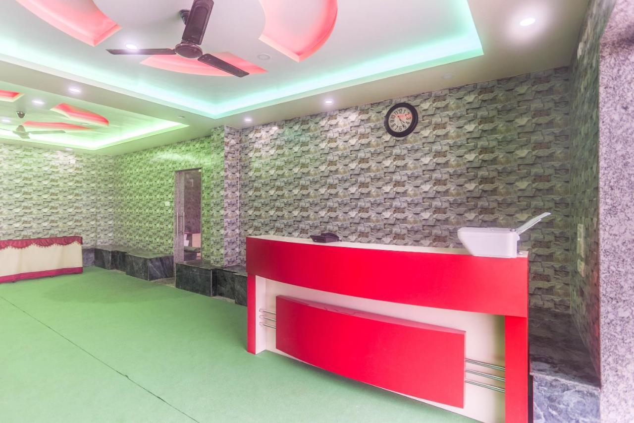 Oyo 60771 New Puri Hotel Ngoại thất bức ảnh